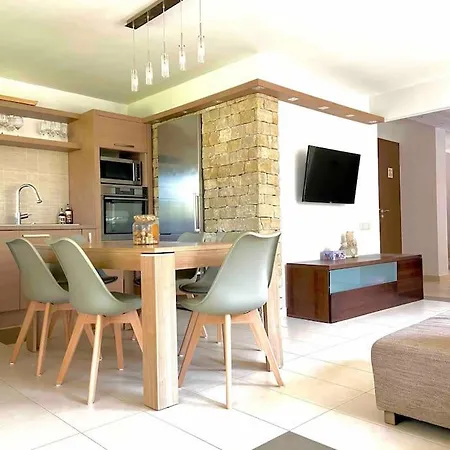 Holiday home Stylish House Close To The *